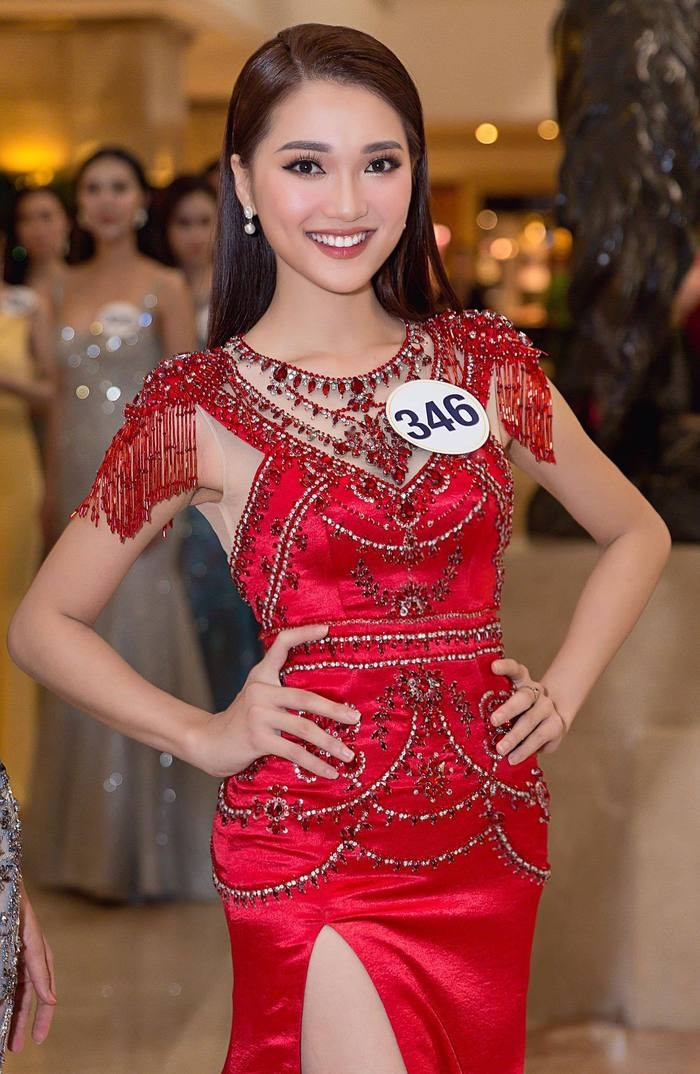 Ngọc Nữ được đánh giá sở hữu gương mặt mang vẻ đẹp phụ nữ Á đông cùng nụ cười duyên, gần gũi. Nụ cười cũng là một trong những tiêu chí quan trọng trong cuộc thi Hoa hậu hoàn vũ Việt Nam.