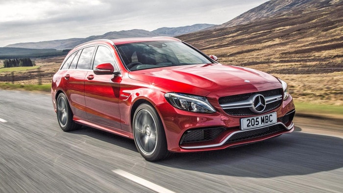 Mercedes-AMG C63 S AMG: C63 S AMG là biến thể khác của dòng C-Class. Xe sở hữu khối động cơ V8 503 mã lực, hộp số tự động 7 cấp của AMG. Ngoài khối động cơ mạnh mẽ, xe còn sở hữu không gian nội thất rộng rãi sang trọng nhờ kiểu dáng wagon/estate và khả năng tăng tốc ấn tượng 0-100 km/h chỉ trong vòng 4,1 giây.