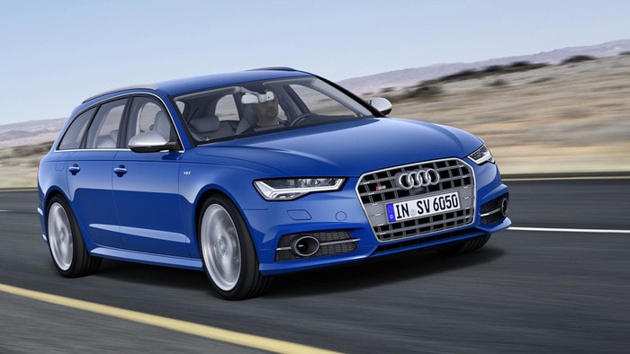 Audi S6 Avant: Tiếp theo là chiếc Audi S6 Avant có khả năng tăng tốc 0-100 km/h chỉ trong vòng 4,6 giây. Xe sở hữu khối động cơ mạnh mẽ V10 5.2L của siêu xe Lamborghini Gallardo. Xe có mức giá khởi điểm dao động từ 48.285 USD đến 84.398 USD.