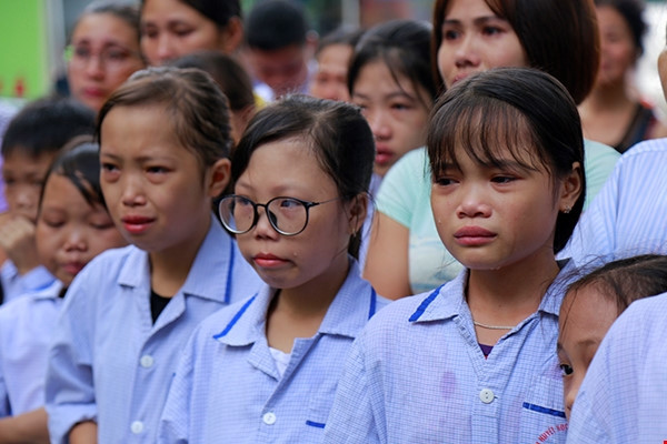 Bac si Nguyen Anh Tri ve huu, ca benh vien nghen ngao quyen luyen hinh anh 3