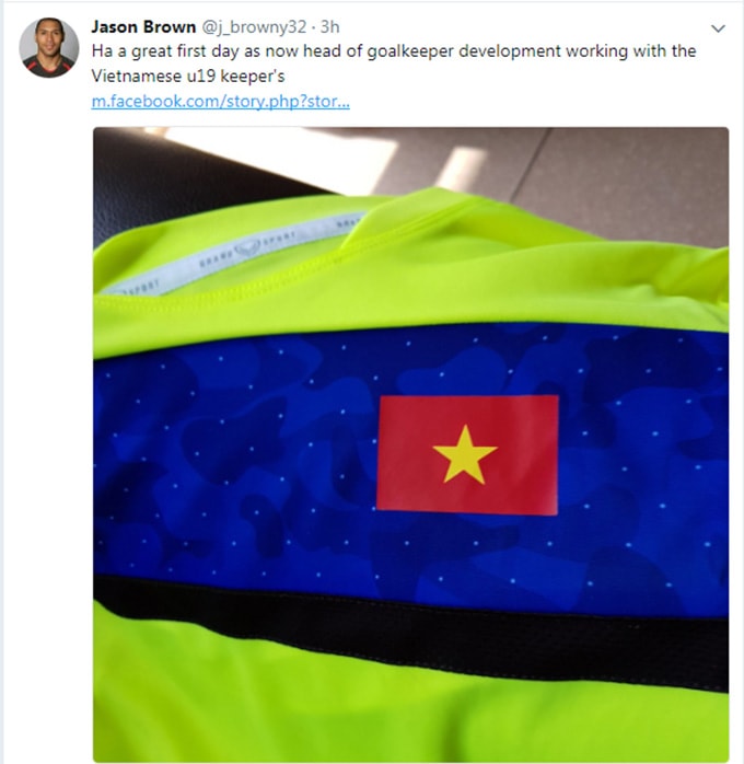 Jason Brown vui vẻ chia sẻ trên twitter 