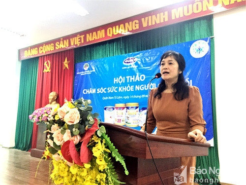 Bà Nguyễn Minh Tâm – Giám đốc Chi nhánh Vinamilk tại Hà Nội phát biểu tại hội thảo.