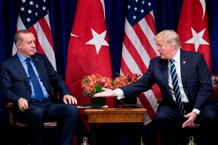 1.Tổng thống Mỹ Donald Trump vừa có cuộc gặp với người đồng cấp Thổ Nhĩ Kỳ Tayip Erdogan ở New York hồi tháng 9. Ảnh Times