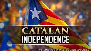 Theo hiến pháp Tây ban Nha, xứ Catalan có chính phủ riêng, toàn quyền quản lý các lĩnh vực giáo dục, y tế, phát triển cơ sở hạ tầng... Vùng đất này cũng có lá cờ riêng được gọi là Senyera. Ảnh: 