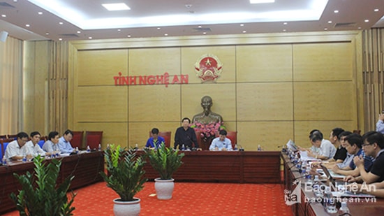 Toàn cảnh buổi làm việc. Ảnh: Phú Hương