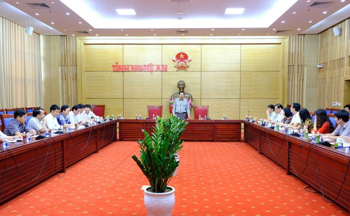 Đồng chí Lê Minh Thông phát biểu và chủ trì cuộc họp. Ảnh: Mỹ Hà