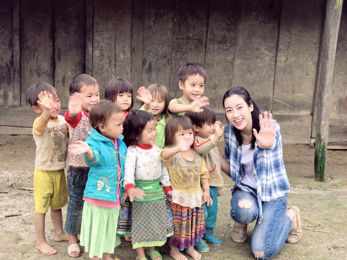 Miss World 2017 sẽ bắt đầu từ ngày 20/10. Đỗ Mỹ Linh đại diện Việt Nam lên đường sang Trung Quốc dự thi. Đây là một trong hai cuộc thi sắc đẹp lớn nhất (bên cạnh Miss Universe) với tiêu chí