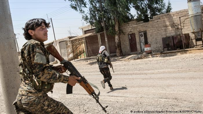 SDF bắt đầu đợt tấn công tái chiếm Raqqa vào tháng 6. Ảnh: dpa