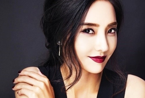 17-nam-bien-doi-nhan-sac-cua-bup-be-xu-han-han-chae-young-11