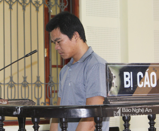 Bị cáo Hoàng Văn Ka tại phiên tòa xét xử hôm 21/9. Ảnh; Phương Thảo