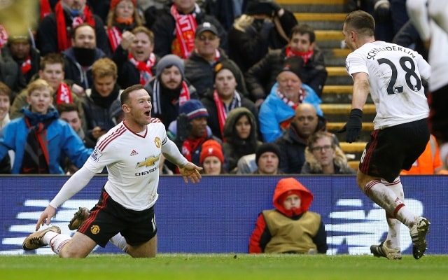 Mất 11 năm, Rooney (trái) mới ghi bàn thắng thứ 2 trên sân Anfield. Ảnh: Internet