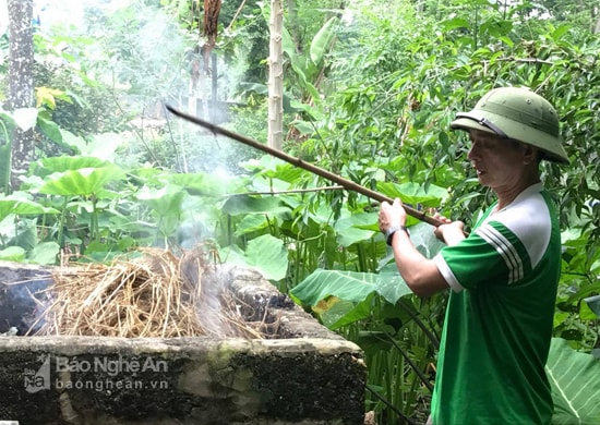 Mô hình xử lý rác thải của gia đình ông Nguyễn Thế Vang ở xóm 7B, xã Nghĩa Mai (Nghĩa Đàn). Ảnh: Minh Thái