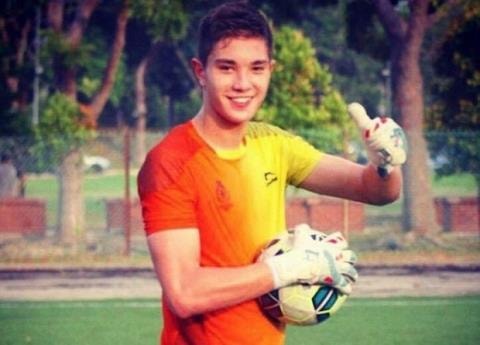 Stefan Petrovski (5/2016)  Thủ môn trẻ tuổi Stefan Petrovski qua đời sau khi bị sét đánh khi đang tập luyện cùng Melaka United. Cầu thủ mang hai dòng máu Malaysia - Australia gặp nạn khi đang đứng cùng đồng đội ở sát cầu môn, trước khi qua đời sau đó ít tuần do vết thương quá nặng