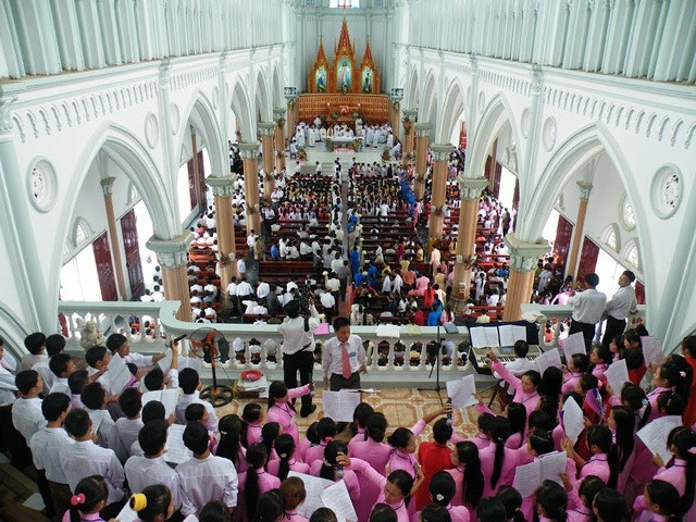 Giáo xứ Cồn Cả hiện có gần 5.000 giáo dân, với 6 giáo họ là Văn Cả (trị sở), Đập Đanh, Đồng Lào, Sông Lim, Hồng Lộc và Tân Xuân.