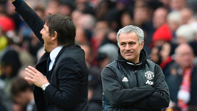 HLV Mourinho và Conte khẩu chiến kịch liệt