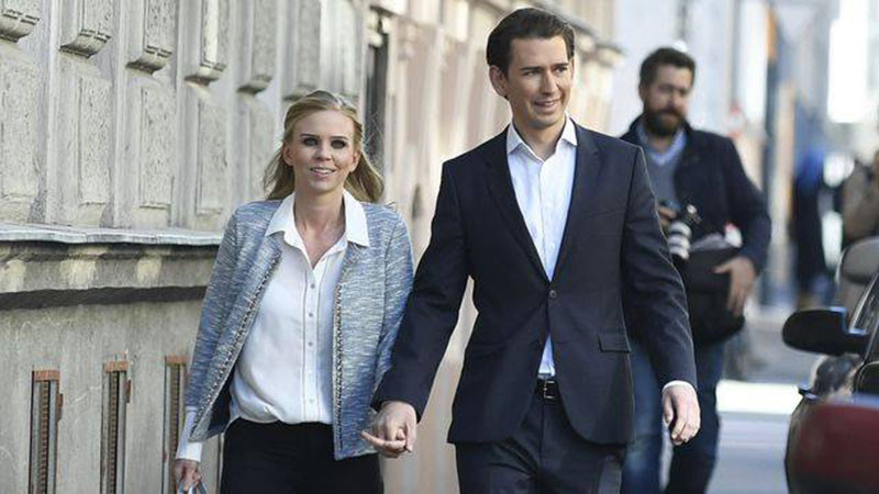 Thủ tướng đắc cử CH Áo Sebastian Kurz và bạn gái.