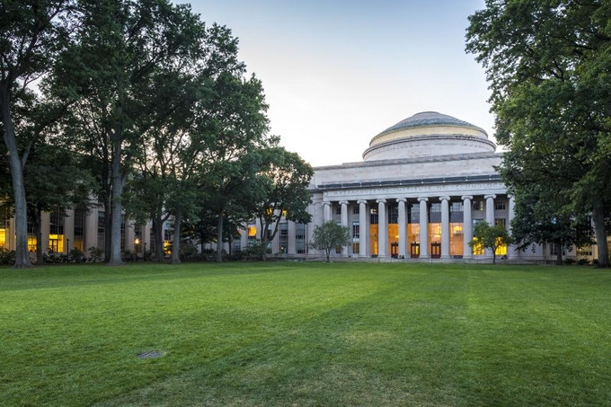 5. Viện Công nghệ Massachusetts - MIT (Mỹ)  Điểm liên quan tới số nhà khoa học đạt giải Nobel: 2.67. Xếp hạng thế giới: 5. Ảnh: Shutterstock