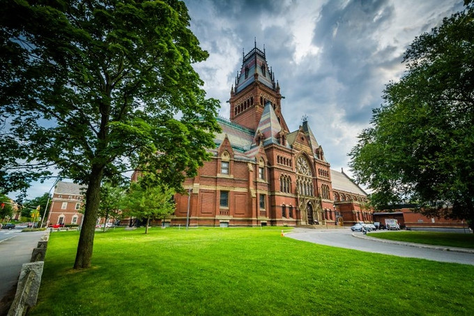8. Đại học Harvard (Mỹ)  Điểm liên quan tới số nhà khoa học đạt giải Nobel: 1.78. Xếp hạng thế giới: 6. Ảnh: Shutterstock