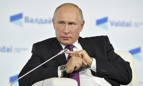 Tổng thống Nga Vladimir Putin phát biểu tại hội thảo ở Sochi, Nga, vào ngày 19/10. Ảnh: Reuters. 