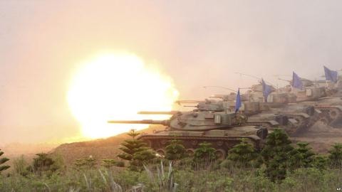 Lo phien ban manh ngang T-90MS cua tang M60A3   