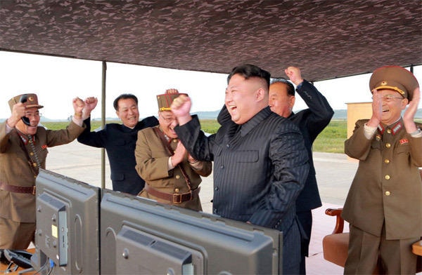 Ảnh: Reuters/KCNA Kim Jong UN