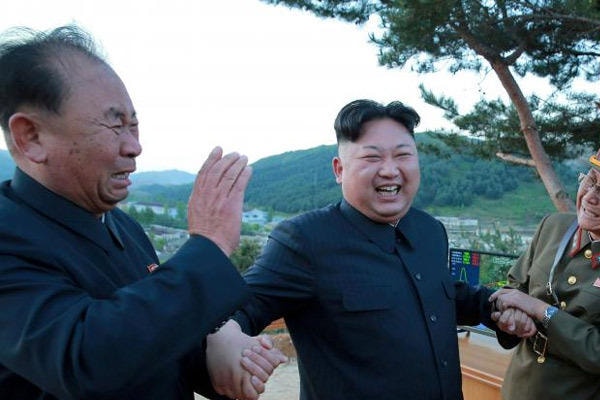 Ảnh: Reuters/KCNA Kim Jong UN