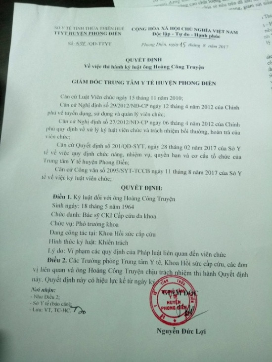 Quyết định xử lý kỷ luật bác sĩ Truyện của Trung tâm Y tế huyện Phong Điền - Ảnh: Đ.Thanh