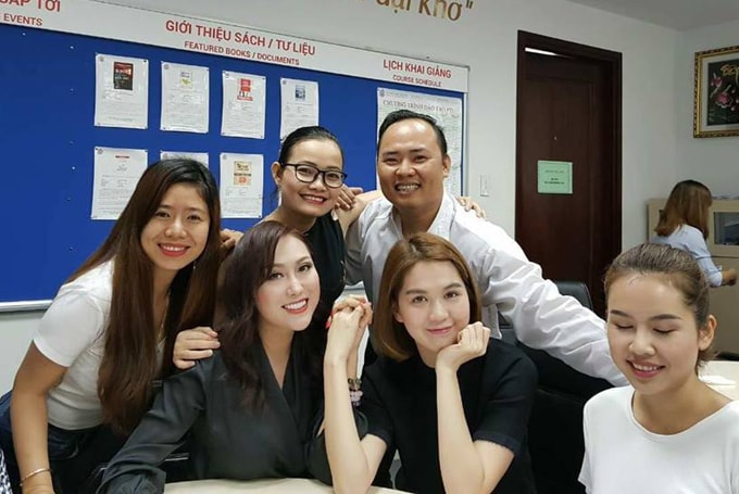 ngoc-trinh-hoc-chung-lop-dao-tao-ceo-voi-phi-thanh-van-1