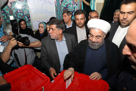 Tổng thống Iran Hassan Rouhani đã giành chiến thắng trong cuộc bầu cử tổng thống ngày 20.5 và sẽ tiếp tục cầm quyền thêm một nhiệm kỳ 4 năm nữa.