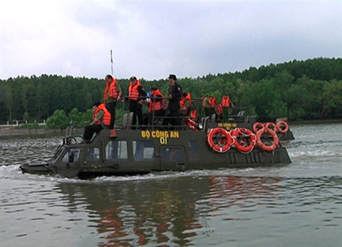 Nhan dien phien ban BTR-80 dac biet Viet Nam vua dat mua