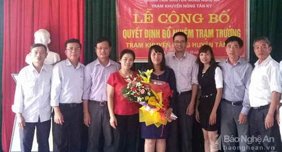 Ngày 17/10/2017, Trung tâm Khuyến nông tỉnh Nghệ An vừa tổ chức công bố quyết định bổ nhiệm Trạm trưởng Trạm Khuyến nông huyện Tân Kỳ.