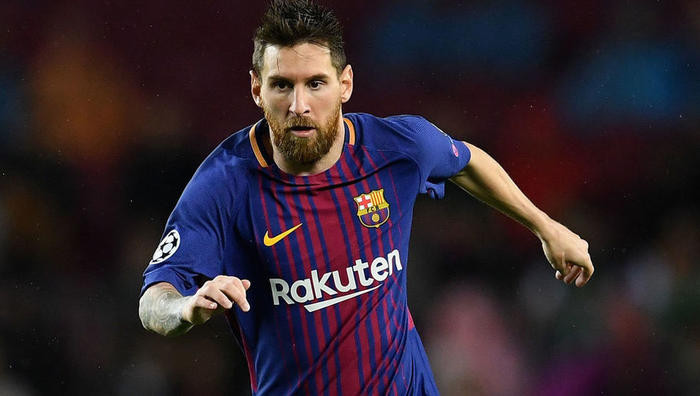 Ngôi sao Messi đang phải cày ải quá nhiều trong màu áo Barcelona và ĐT Argentina. Ảnh: Internet
