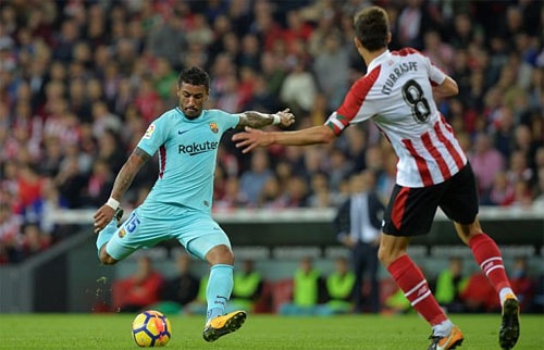 Cột dọc và xà ngang ngăn ba cơ hội ghi bàn của hai đội.