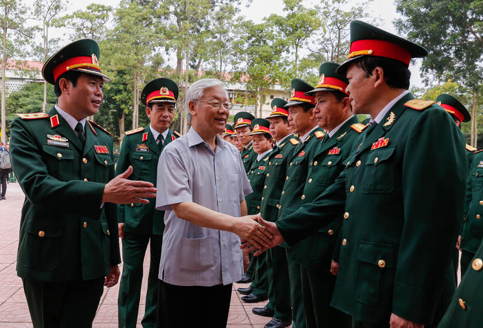 Lực lượng vũ trang Quân khu 4 đón Tổng Bí thư Nguyễn Phú Trọng đến thăm và làm việc. Ảnh: Đức Anh.