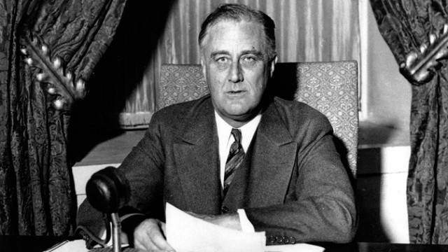 Năm 1943, Franklin D. Roosevelt (1882 - 1945) trở thành tổng thống Hoa Kỳ đương nhiệm đầu tiên đặt chân tới lục địa đen. Mục đích của chuyến đi là để gặp Thủ tướng Anh Winston Churchill ở Casablanca, thảo luận về chiến lược liên quan đến Thế chiến II.