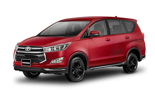 Toyota Innova 2017 phiên bản 2.0 Venturer màu đỏ.