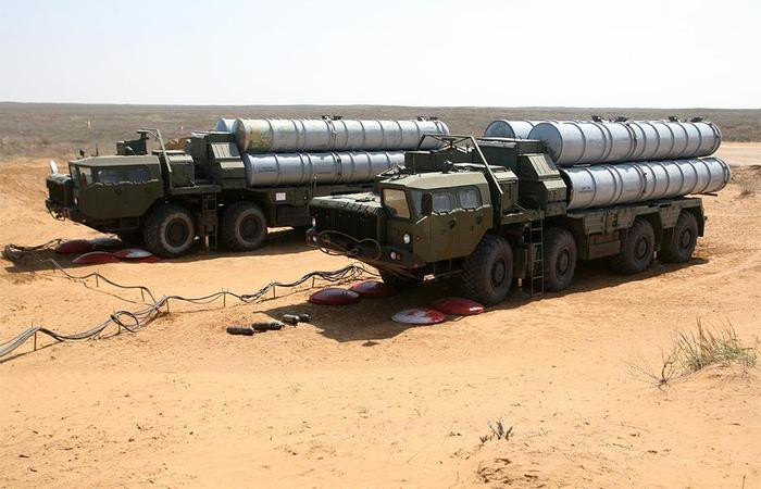 Hệ thống tên lửa S-400 Nga hứa bán cho Saudi Arabia. Ảnh: Reuters