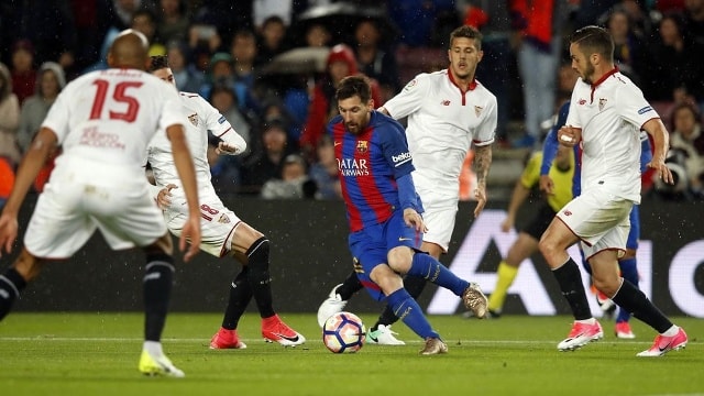 Trận đấu trên sân Camp Nou ở mùa giải năm giữa 2 đội, phần thắng 3 – 0 nghiêng về phía Barcelona. Ảnh: Internet