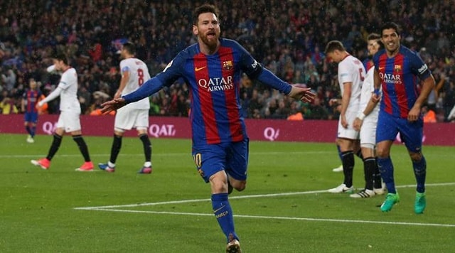 Tình huống ăn mừng bàn thắng vào lưới Sevilla của siêu sao Messi. Ảnh: Internet