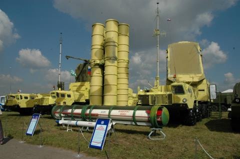 Viet-Nga dam phan ve S-400, nang cap S-300PMU-1 len PMU-2?