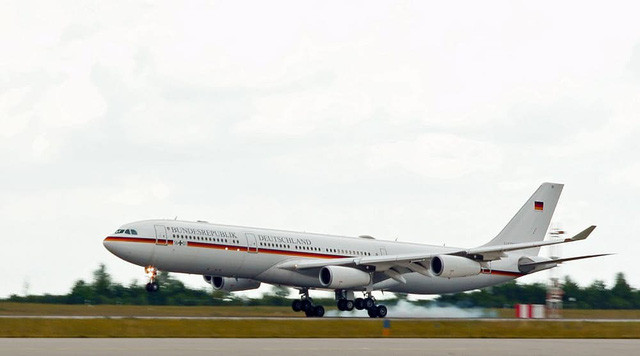 Chuyên cơ Airbus A340-313 của Thủ tướng Đức.