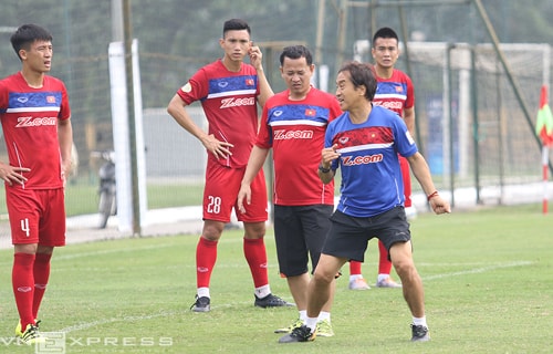 hlv-park-hang-seo-muon-cac-tuyen-thu-khong-tin-dong-doi-1