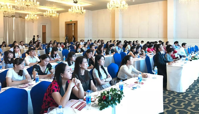 Hội nghị với sự tham gia và tham luận sôi nổi của hơn 150 bác sĩ và nhân viên y tế. Ảnh: P.V