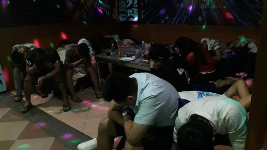50 thanh niên nam nữ trong quán karaoke bị phát hiện dương tính với ma túy
