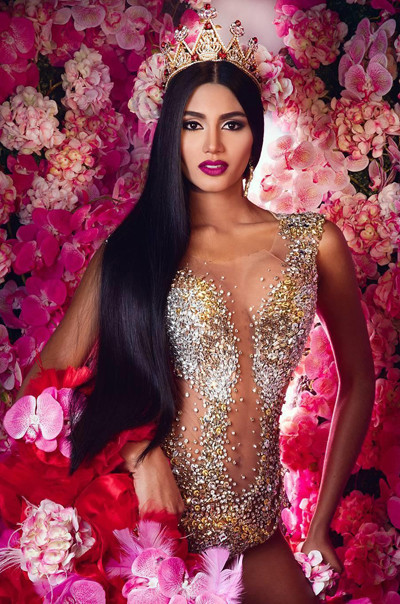 Hoa hậu Hoàn vũ Venezuela năm nay 18 tuổi, cao 1,8 m và có số đo ba vòng 90-60-90 cm.