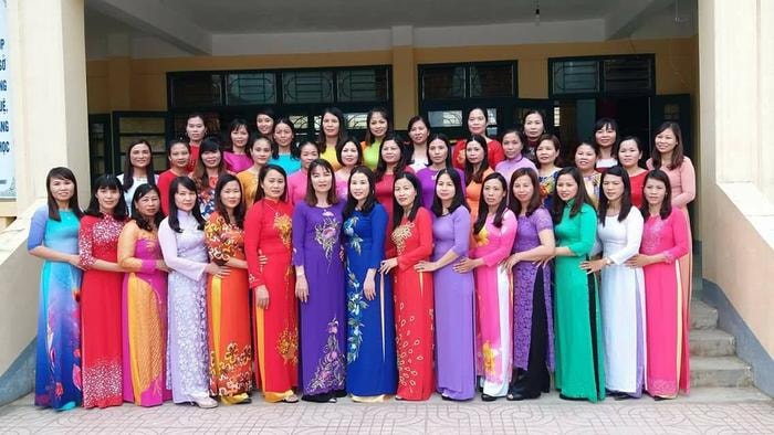 Trường có 1 chi bộ Đảng độc lập, 44 đảng viên luôn nếu cao tinh thần trách nhiệm. Ảnh: Thu Hương