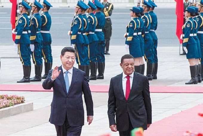 Tổng thống Teshome và Chủ tịch Trung Quốc Tập Cận Bình trong lễ đón ở Bắc Kinh năm 2013. Ảnh: China Daily.