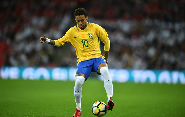 Neymar không để lại dấu ấn trên sân Wembley