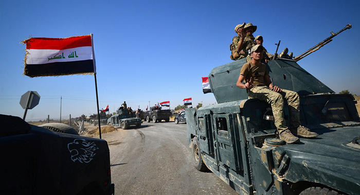 Quân đội Iraq và lực lượng dân quân liên tiếp đánh bại IS.