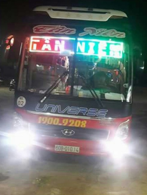 gia lai nhan vien nha xe goi nguoi danh hanh khach bam dap hinh 1
